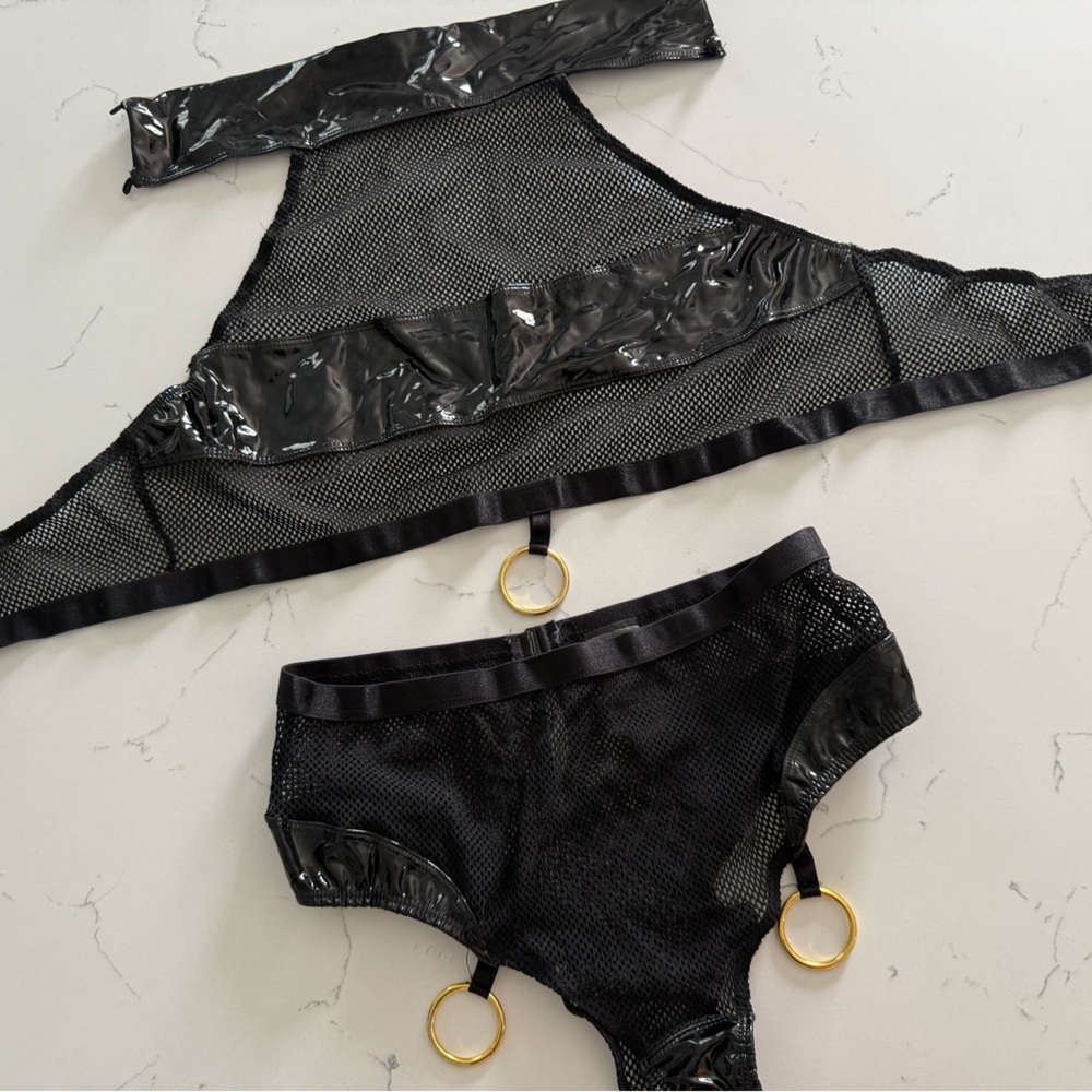 Cinta Banded 2 Piece Set - STARLINE LA - Picture 3 of 3